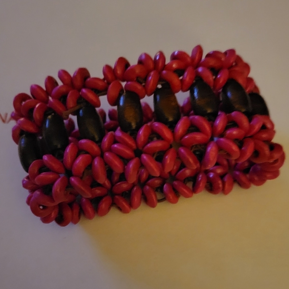 Hot Pink & Brown Wooded Bead Stretch Bracelet - Picture 2 of 6